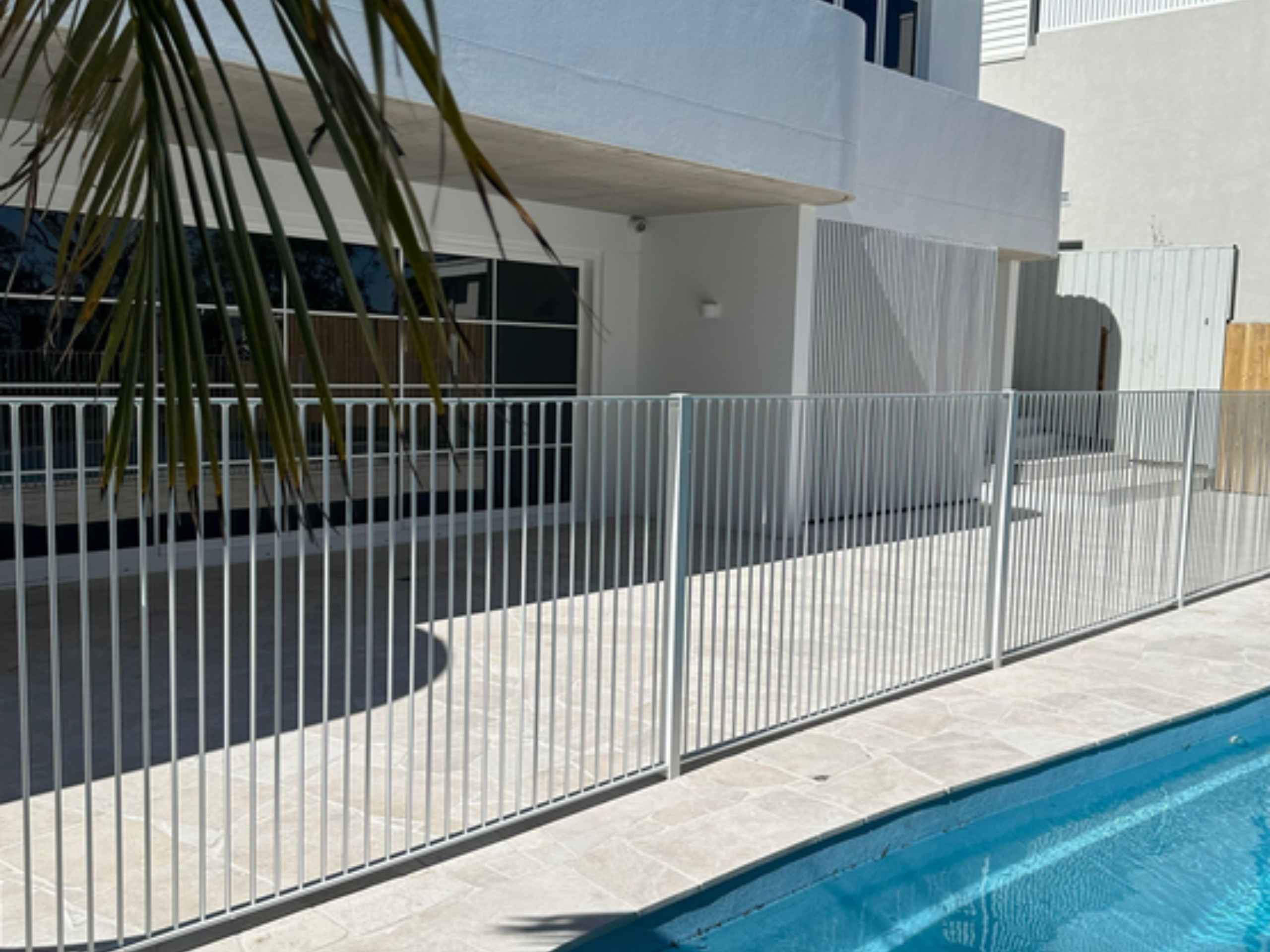 Tubular Fencing Scale